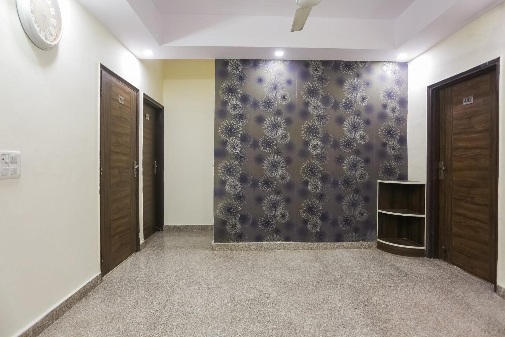 Hotel O Green High New Delhi Ngoại thất bức ảnh