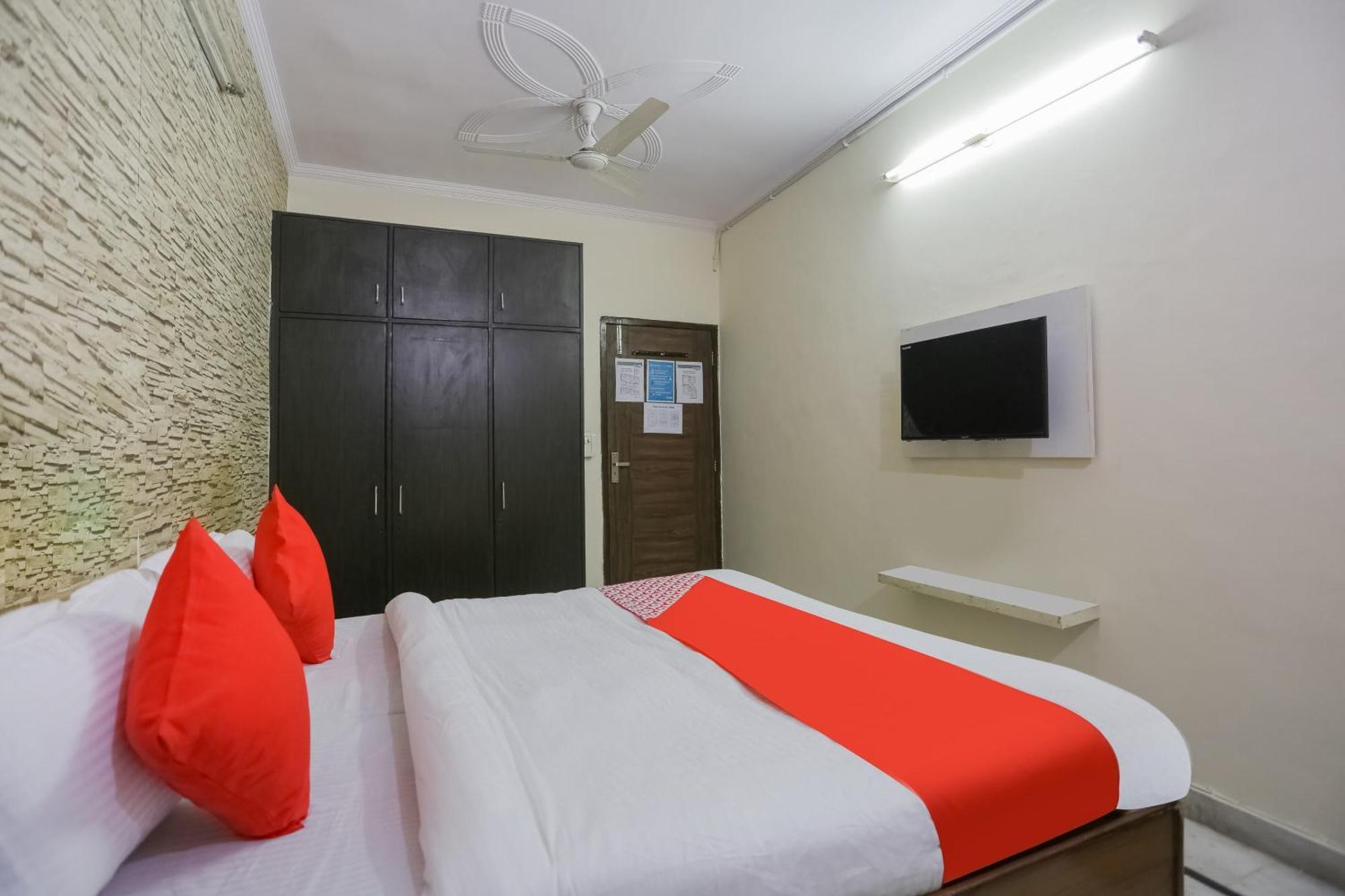 Hotel O Green High New Delhi Ngoại thất bức ảnh
